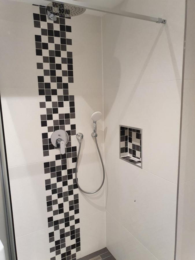 Smarte Dachgeschosswohnung Mit 2 Terrassen Direkt Am Hauptbahnhof ウィーン エクステリア 写真